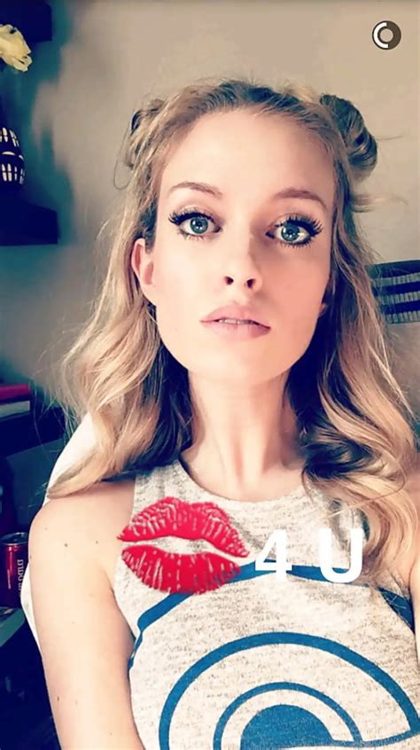 Barbara Dunkelman has to have one of the most fuckable faces on the internet | Scrolller