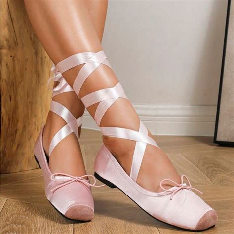 - Ballet W/ Straps Decor Flats 👢 | Zapatos de ballet, Zapatillas de ...