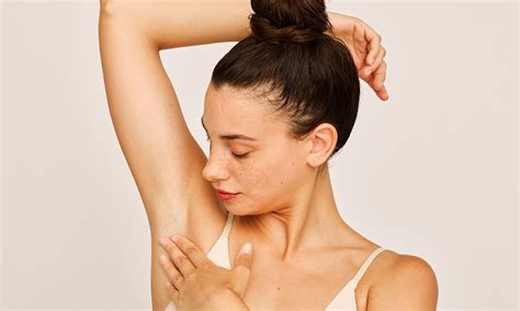 What Causes Armpit Pimples + How To Treat Them, From Derms - FitFlare