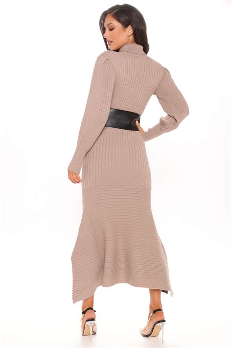 Christen Harper - fashionnova 2020 | Maxi dress, Sweater maxi dress ...