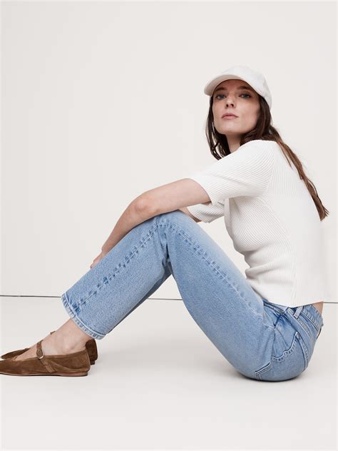 High-Rise Straight Jean | Banana Republic