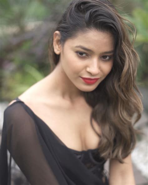 Instagram photo by Anaya Rawat • Jan 31, 2025 at 12:50 AM