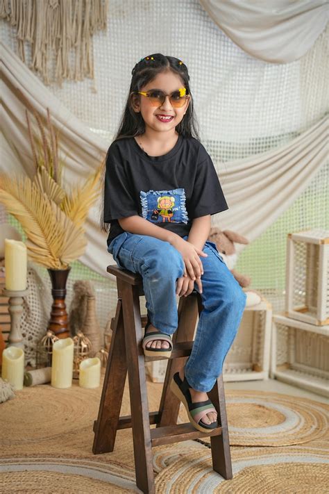 Young Girl Nylon Photos, Download The BEST Free Young Girl Nylon Stock ...