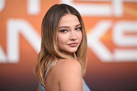 Meet Madelyn Cline, Pete Davidson’s stunning new girlfriend: the Outer ...