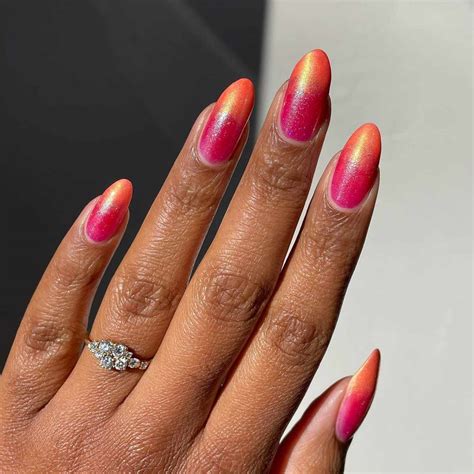 20 Summer Ombré Nail Looks That Are Perfect for Right Now