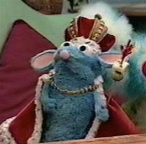 Tutter blue mouse gif tutter blue mouse bear and the big blue house ...