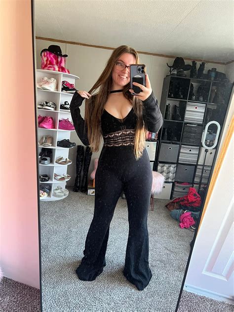 Dallas Brown | NOT sorry that I’m obsessed with this fit 🖤 | Instagram