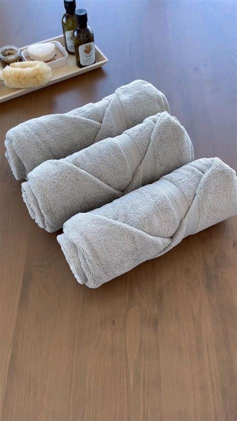 How to fold your towels like hotels do two easy ways – Artofit