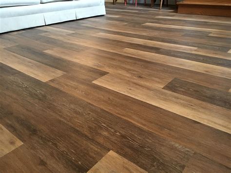 Farmhouse Style Vinyl Plank Flooring