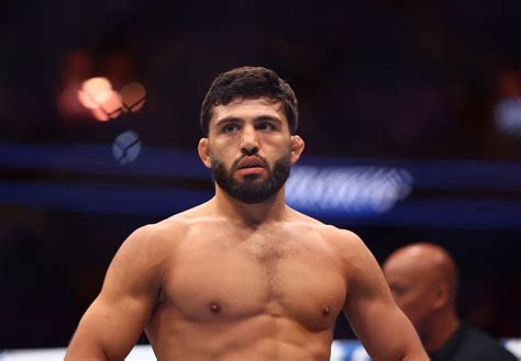 After UFC Qatar, is a lightweight title shot next for Arman Tsarukyan?