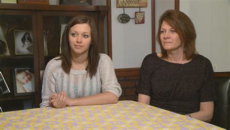 Mom, daughter reunited after 22 years through Facebook