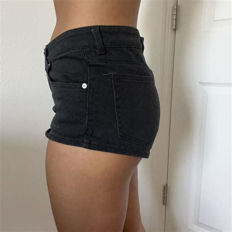 H&M Women's Black Shorts | Depop