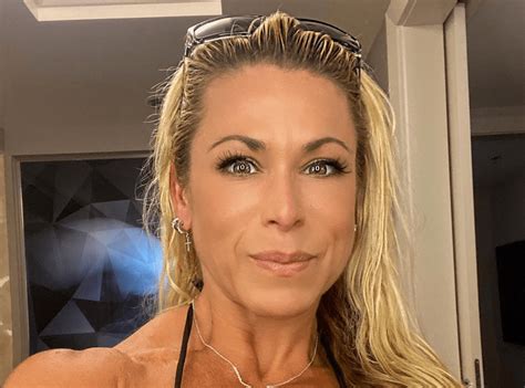 CrossFit Influencer Jessica Brunick-Fitzgibbons in Two-Piece Workout ...