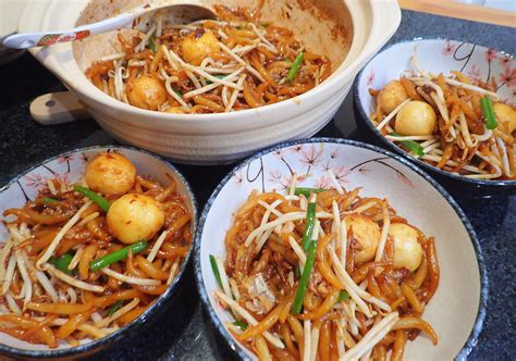 Claypot Loh Shu Fun (Claypot Silver Needle Noodles) 瓦煲老鼠粉 with Salt ...