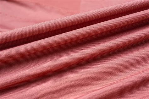 Synthetic Fabric: Khám Phá Đặc Điểm, Ví Dụ Câu và Cách Sử Dụng