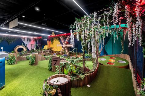 Massive Mini-Golf Bar Swingers Will Plant its Second D.C. Location in Navy Yard - Eater DC