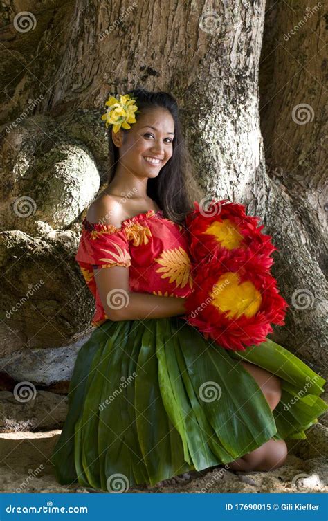 Young Hawaiian girl stock image. Image of girl, tree - 17690015