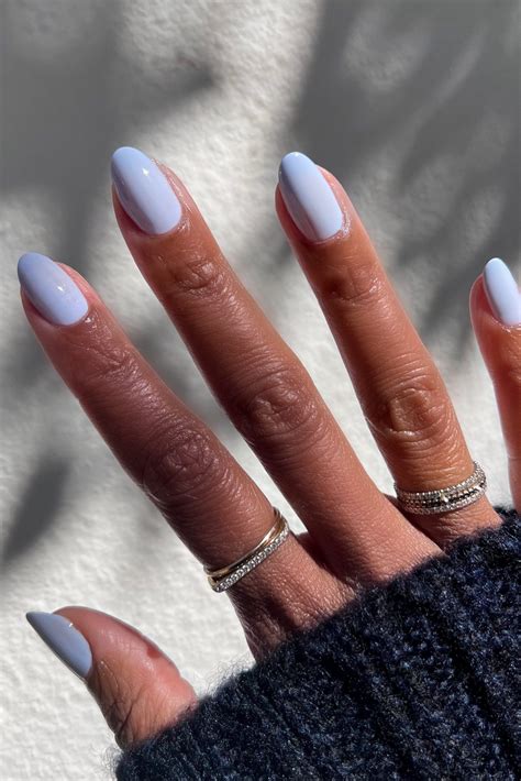 25+ Baby Blue Nail Ideas - the gray details