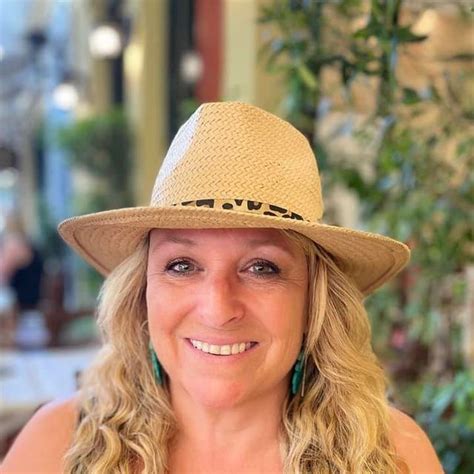 Claire Hawke (@clairehawke) • Threads, Say more