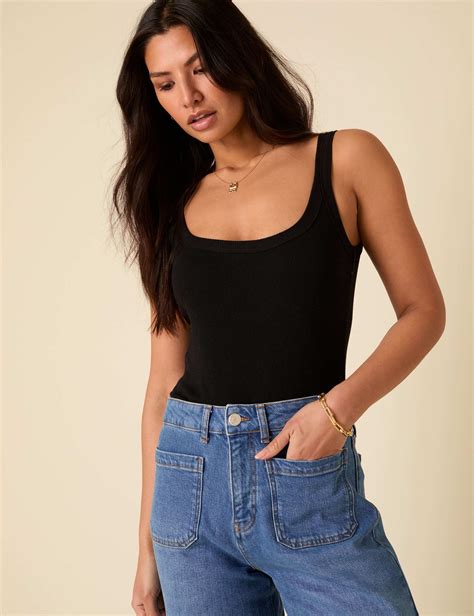 Mid Rise Wide Leg Cropped Jeans | Nobody's Child | M&S