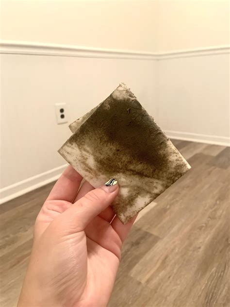 Moved into a rental house and paid a $1400 security deposit just for my ...