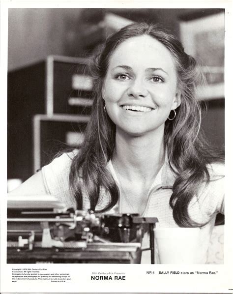 Sally Field, Norma Rae | 70s Hollywood Stills | Pinterest | Norma rae ...