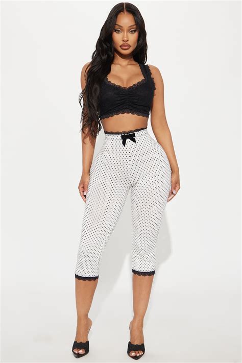 Florentina Lace Trim Capri Legging - White/Black | Fashion Nova