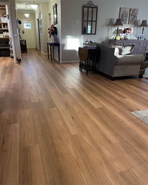 Vinyl Plank Flooring - SurfaceCo Premium Flooring
