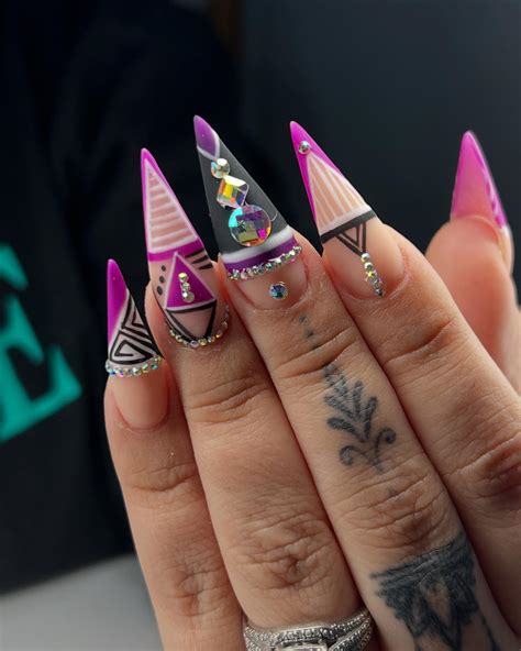 Ariana Gonzalez (@cosmic_ari_) • Instagram photos and videos