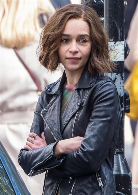 Emilia Clarke Dragoes Emilia Clarke Signed