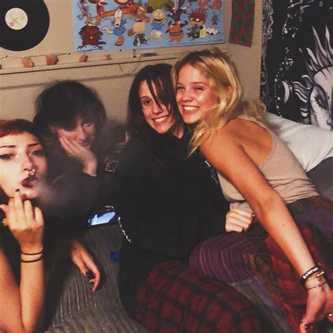 Eve Kovac | 🤟🏼 | Instagram