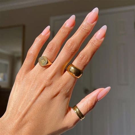 The 'Sweater Weather' manicure: 5 cosy nail designs taking over this ...