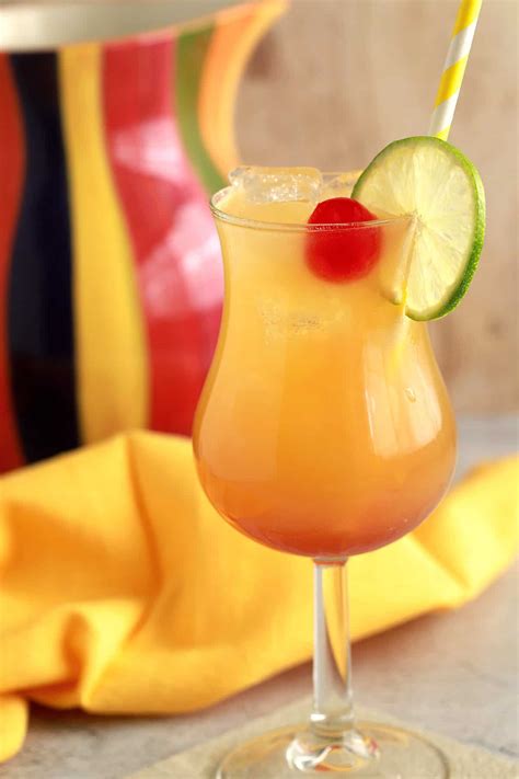 Rum Cocktail Recipe: Caribbean Sunset Splash