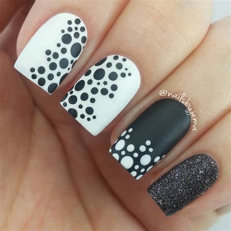Black Tip Nails With Dot at Wilford Shaw blog