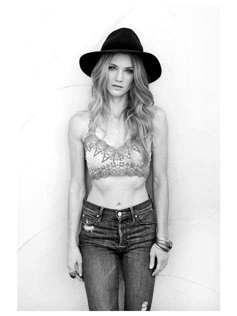 Picture of Winter Ave Zoli