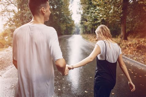21 Rainy Day Date Ideas That'll Strengthen Your Love