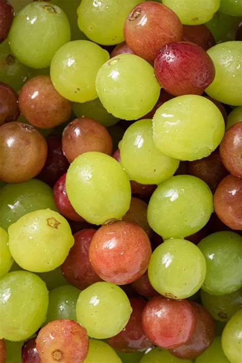 How to Freeze Grapes - The Harvest Kitchen