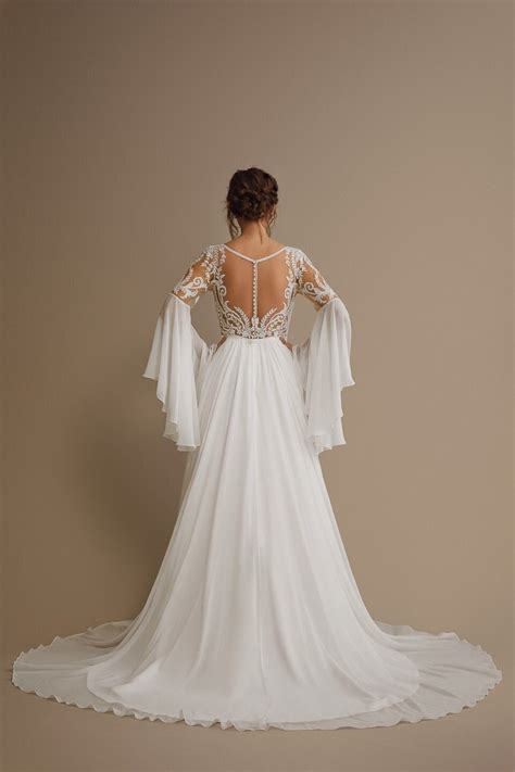 Luxurious Beautiful Long Bell Sleeves Aline Dramatic Wedding Dress Bridal Gown Ivory Lace Open ...