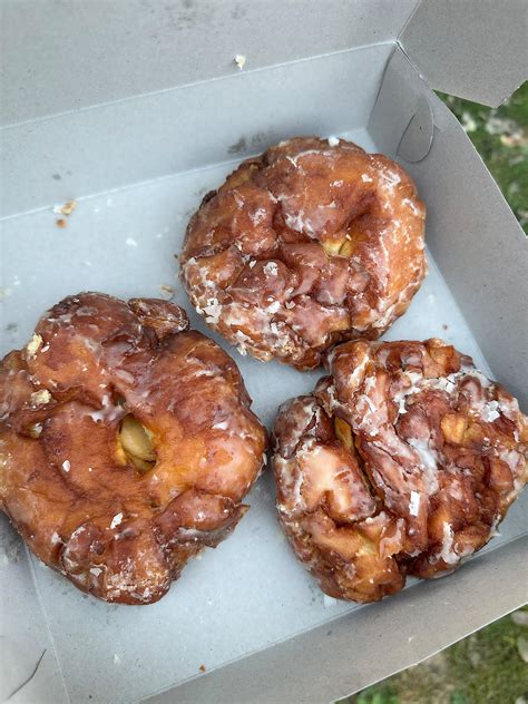 Apple Picking : r/Cleveland