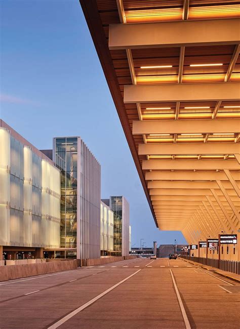 Kansas City International Airport Parking Garage | Acuity