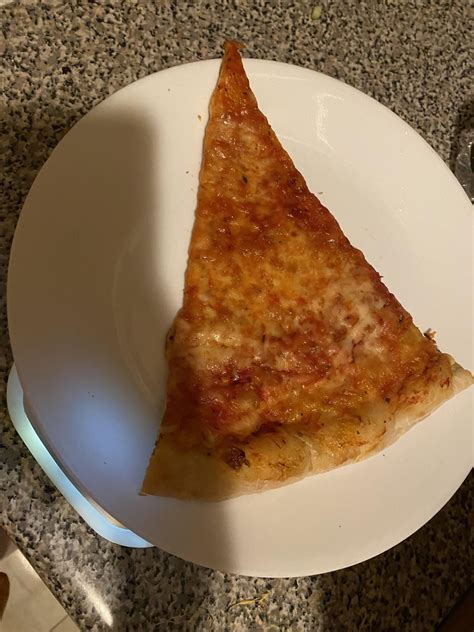 Calories in this slice of pizza, it weighs 126grams - Dining and Cooking