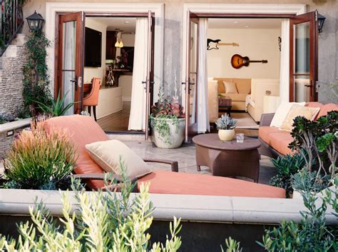 Small Deck Decorating Ideas