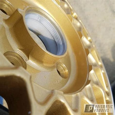 Rockin Rims done in Spanish Gold | Prismatic Powders