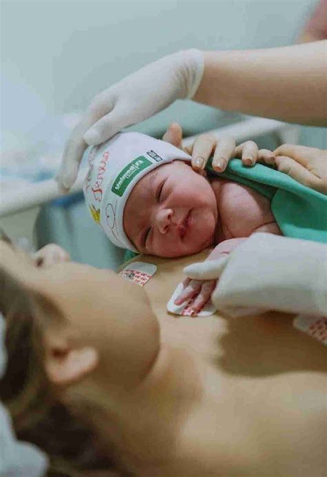 C Section Incision Burning - What It Is and How To Stop It