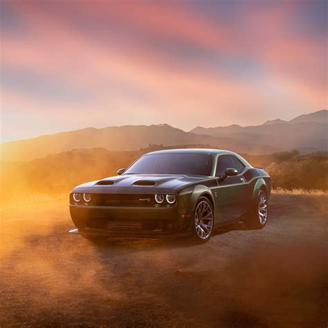 2022 Dodge Challenger Hellcat Wallpaper