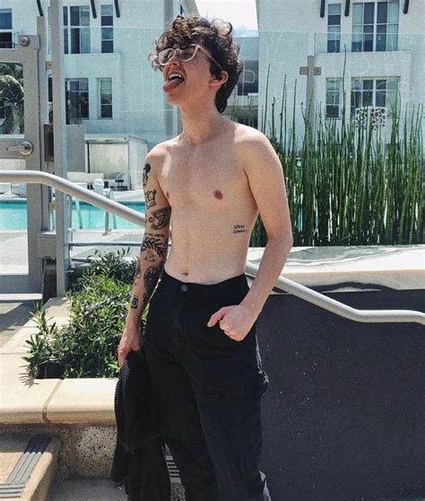 15 shirtless nonbinary and trans masc celebs to quench your thirst ...