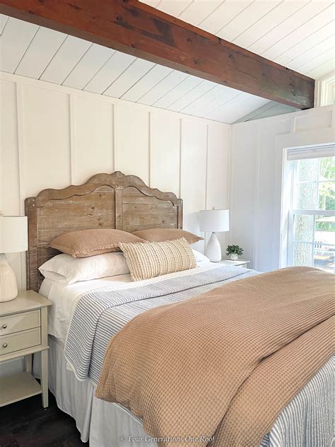 25 Coastal Wall Decorating Ideas 2023 - Venagredos