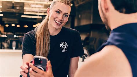 Gold's Gym Chantilly Plaza | VA 20151 | Strength In Numbers