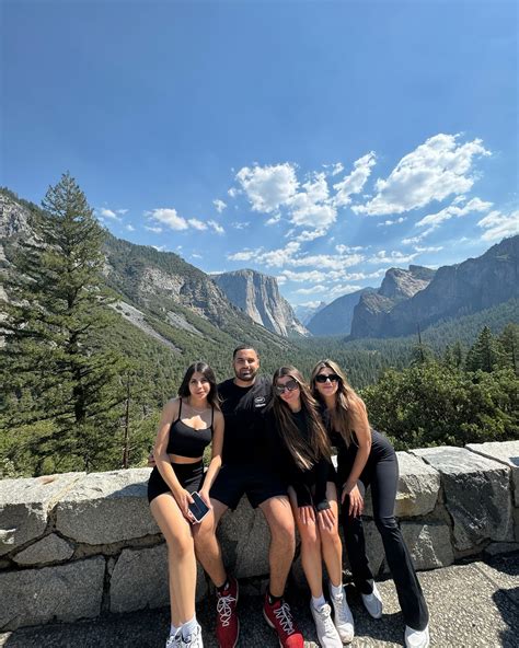 Mandi Awadis (@mandiawadis) • Instagram photos and videos