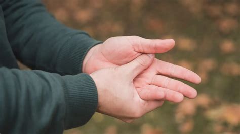 Why Some Women Experience Itchy Palms or Feet While Pregnant